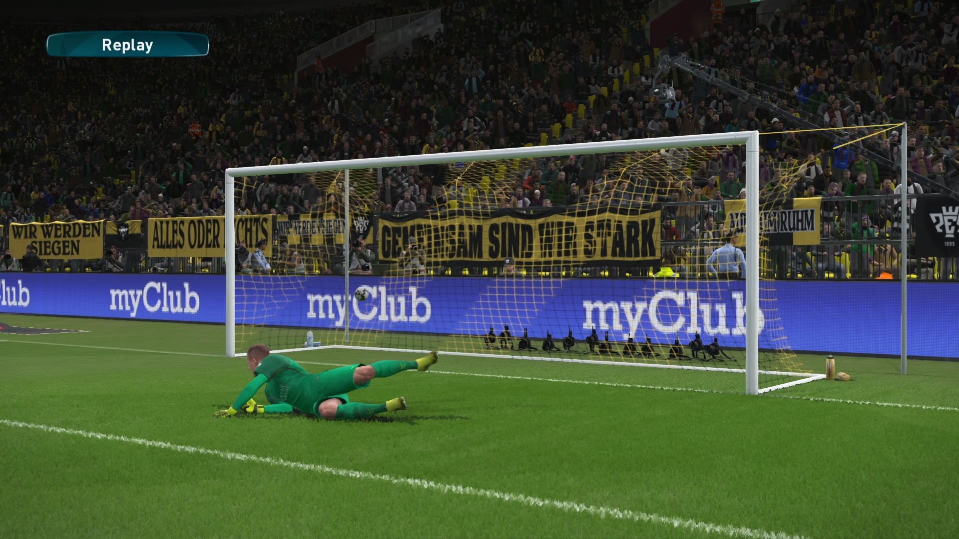 Pro Evolution Soccer 2017 - screenshot 11